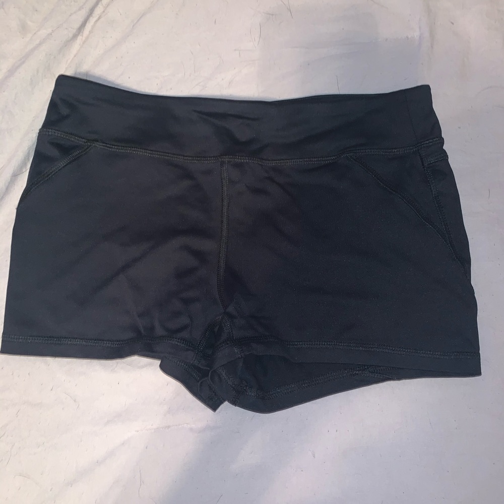 Forever21 black workout shorts with pocket